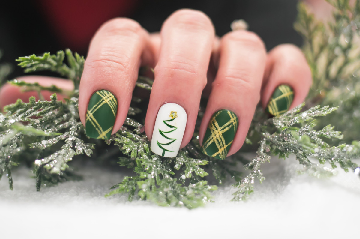 Holiday Nail Polish Designs Design 48