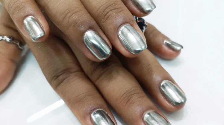 Metallic Nail Polish Designs Design 15