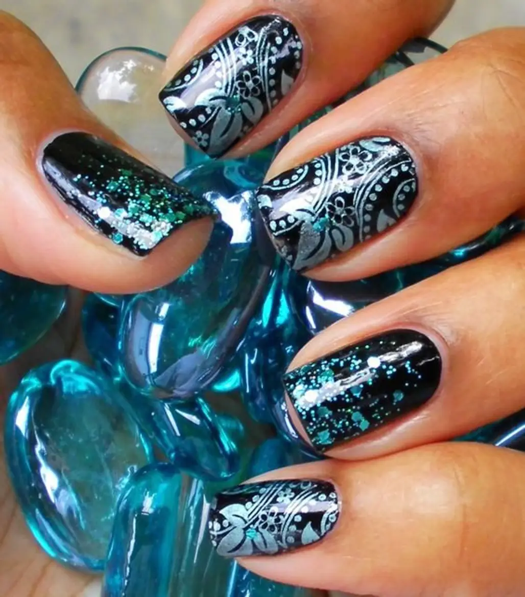 Metallic Nail Polish Designs Design 17