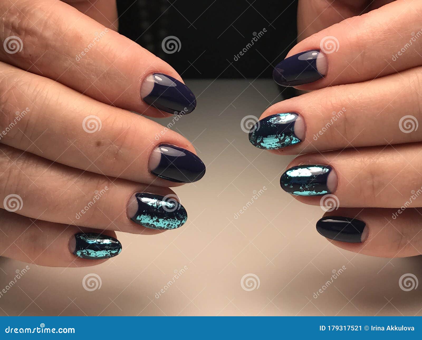 Metallic Nail Polish Designs Design 31