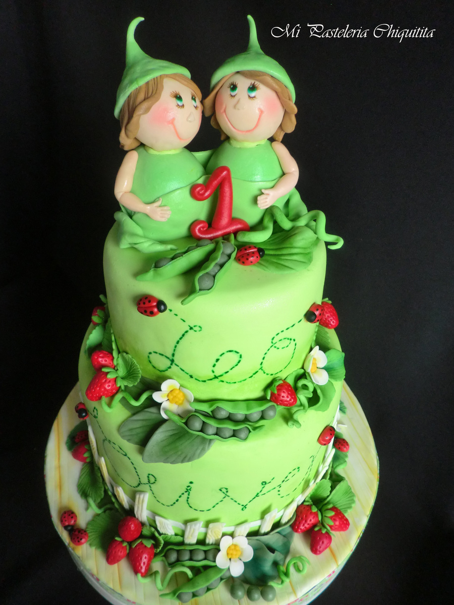 Birthday cake for twins Design 12