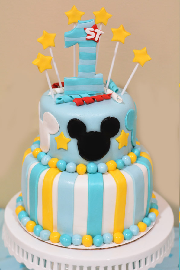 Birthday cake with fondant Design 37