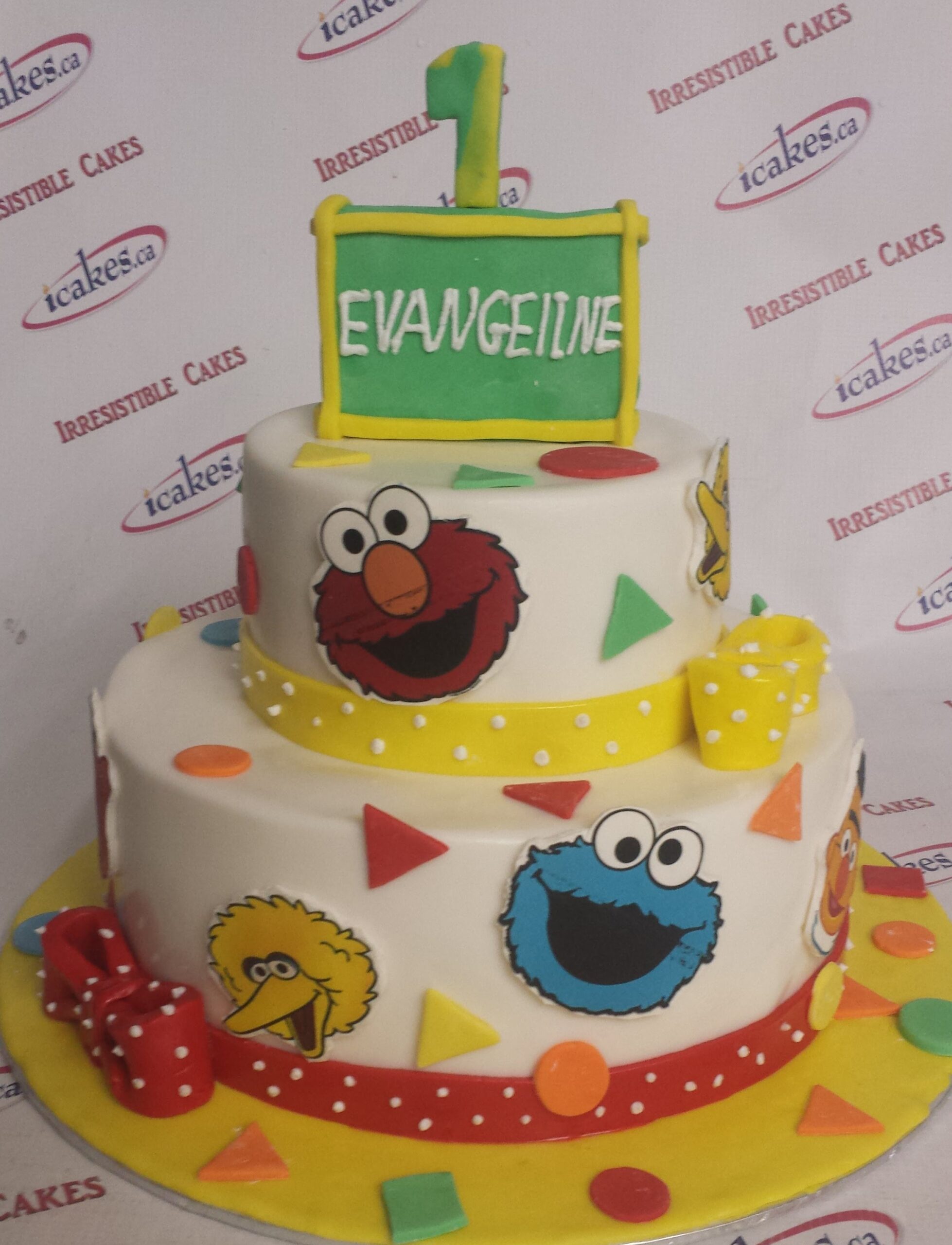 Birthday cake with fondant Design 64