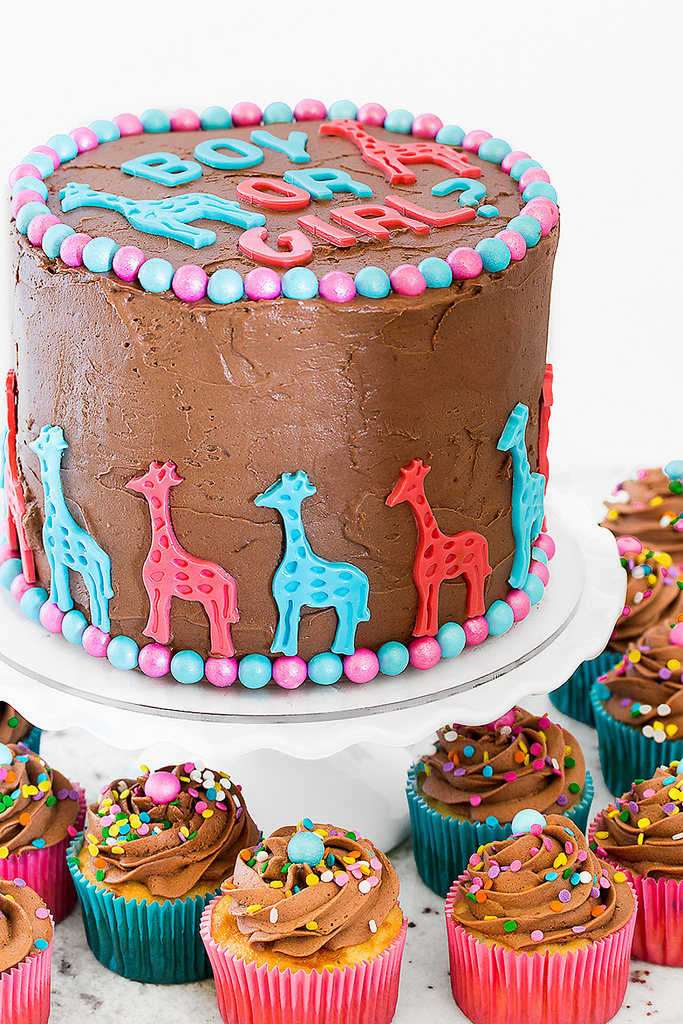 Gender-neutral birthday cake ideas Design 55