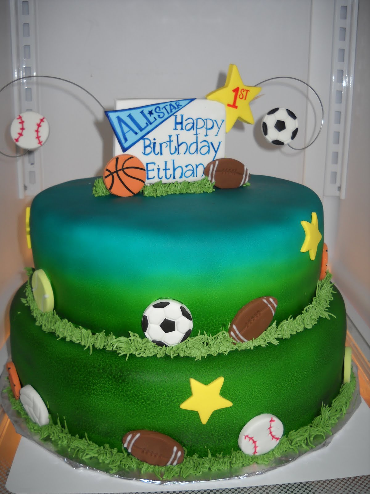 Sports-themed birthday cake Design 7