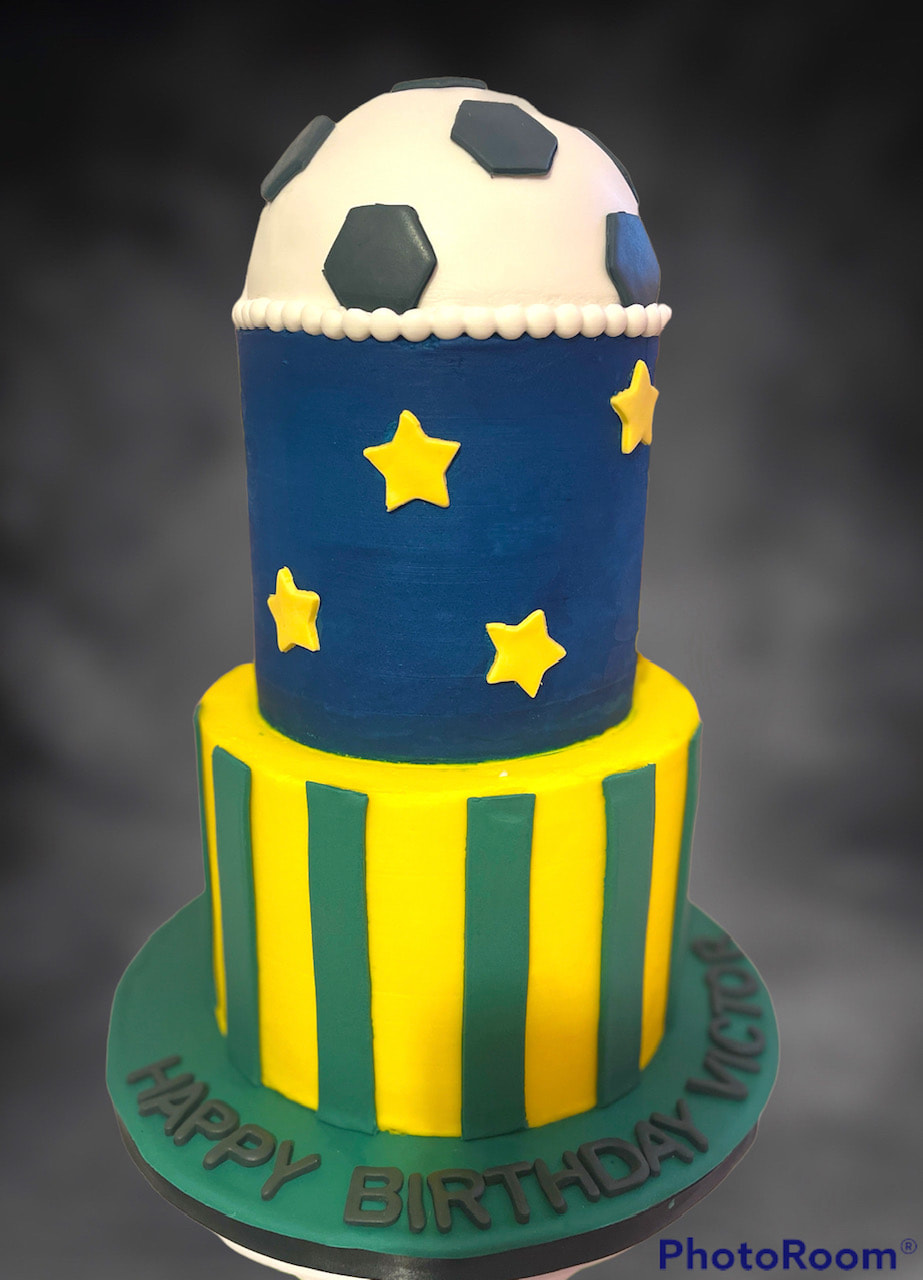 Sports-themed birthday cake Design 31