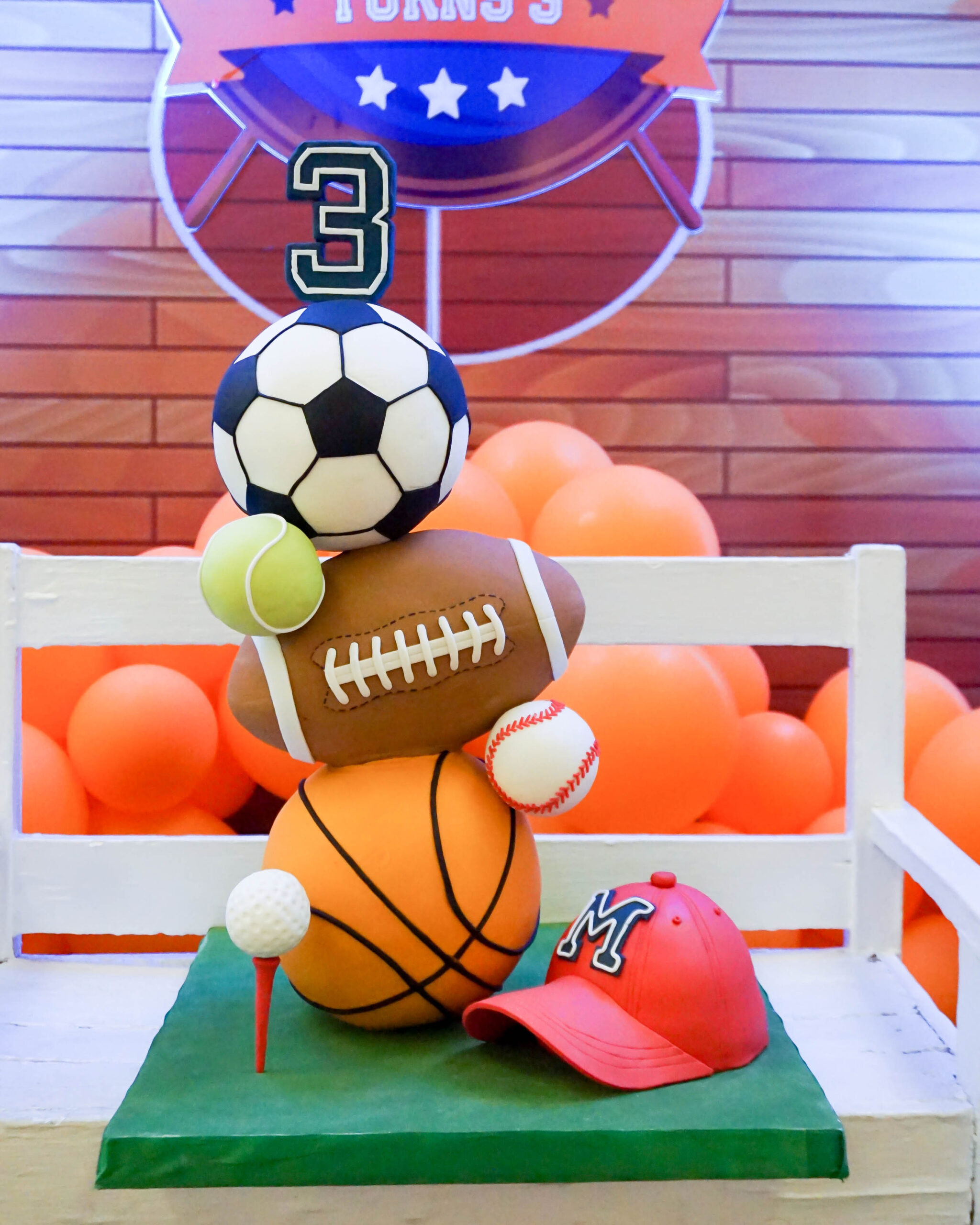 Sports-themed birthday cake Design 41